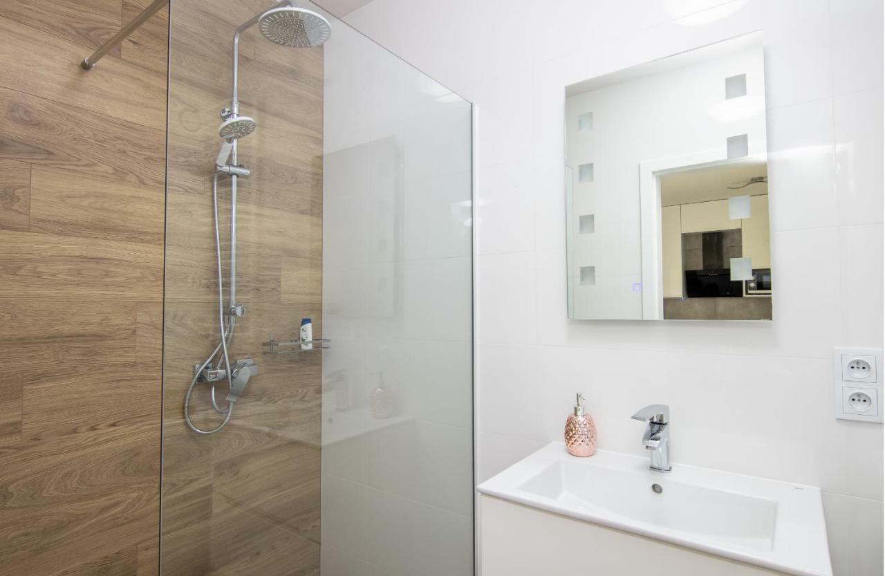 Apartamenty Ul. Marii Konopnickiej クラクフ エクステリア 写真