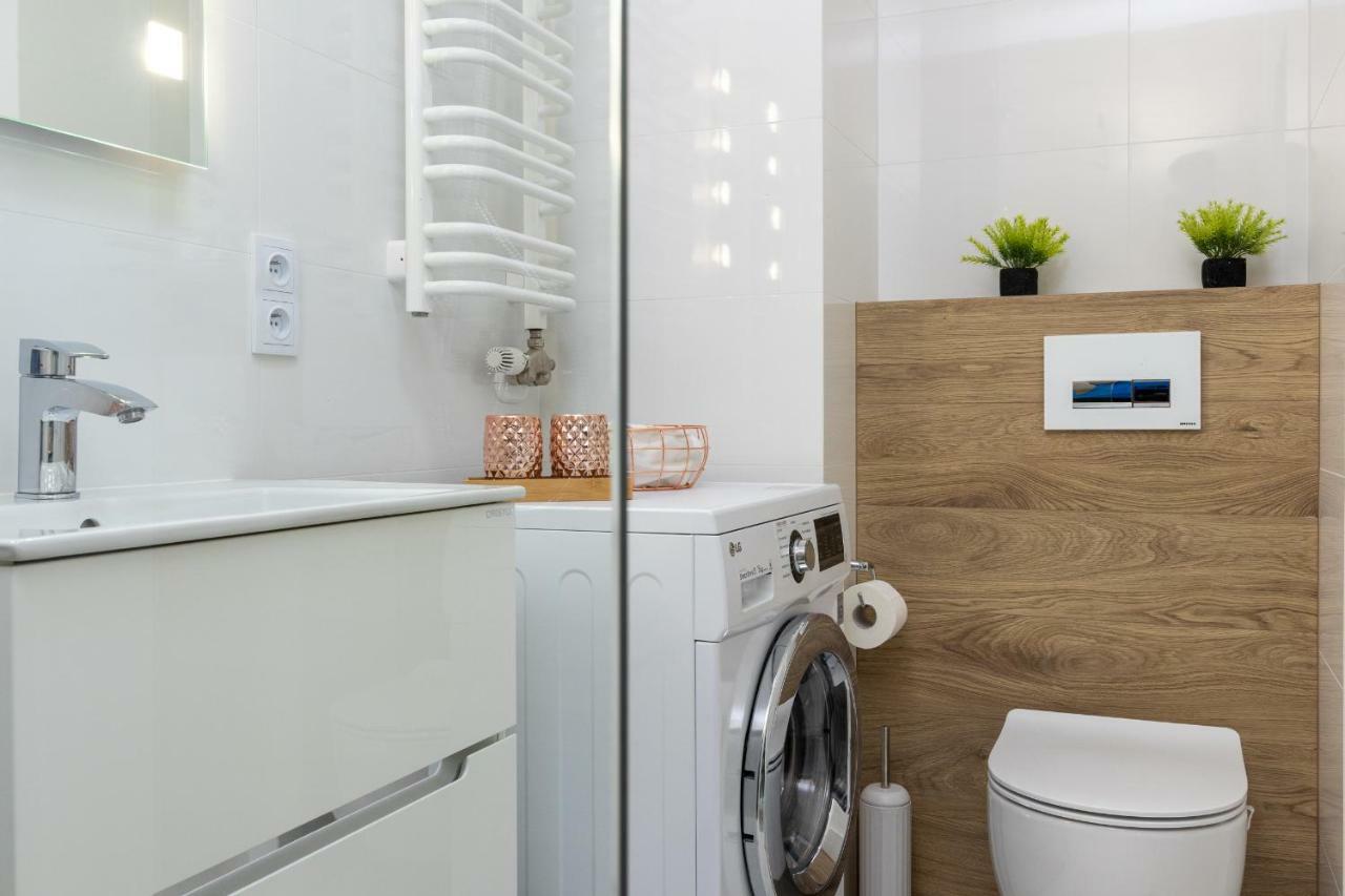 Apartamenty Ul. Marii Konopnickiej クラクフ エクステリア 写真