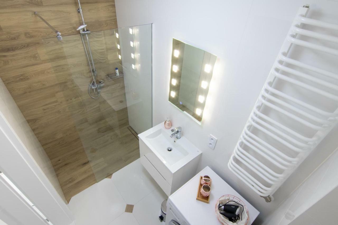 Apartamenty Ul. Marii Konopnickiej クラクフ エクステリア 写真